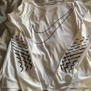 New nike dri-fit running shirt